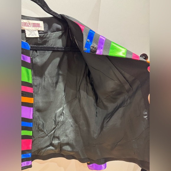 Maggie London Vintage Colorful Striped Women's cropped Jacket size 6 - Picture 8 of 9